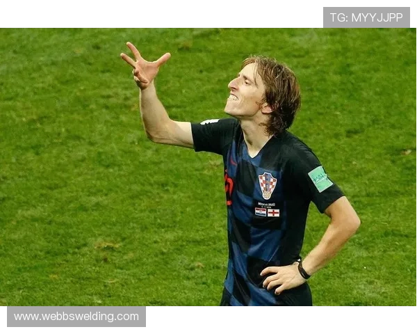 克罗地亚足球巨星莫德里奇持续提升球队竞争力，迎来新的辉煌时刻