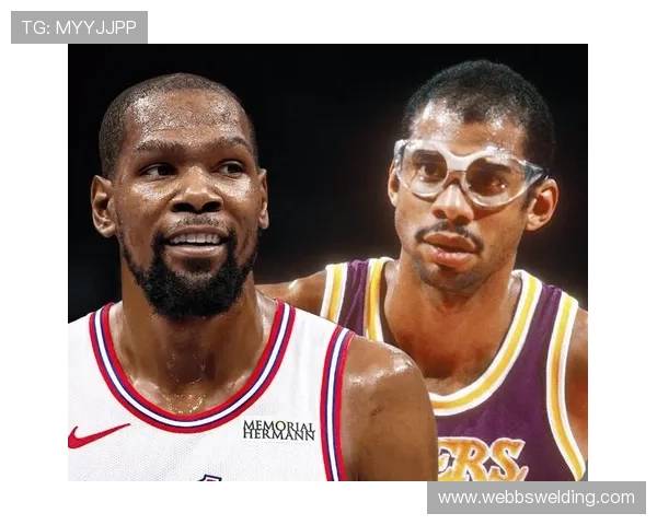 贾巴尔低位单打效率领先张伯伦打造历史得分王地位